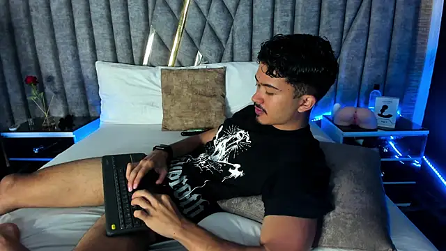 NicolaiKarav online show from February 15, 11:51 am