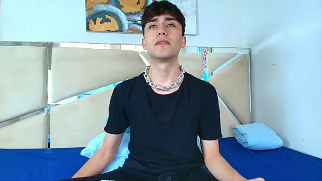 alec rogue online show from November 28, 5:26 pm