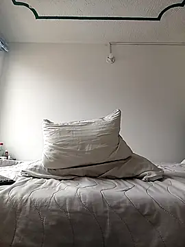 man black hot24 online show from April 5, 4:47 pm