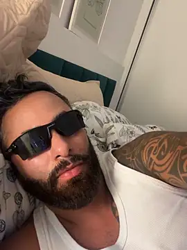 Fakhir Nasser online show from November 23, 7:47 pm