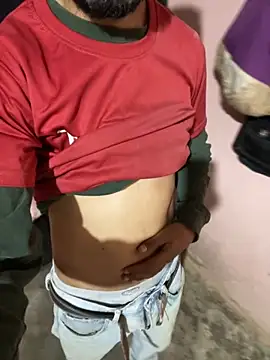 maxitravieso online show from November 25, 7:49 pm