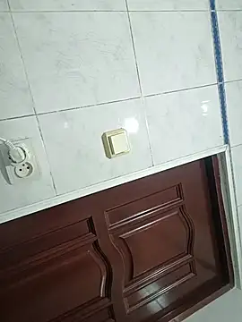 Chik03 online show from December 16, 5:53 pm