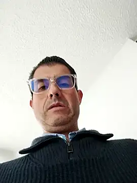 Fuegosutil online show from January 15, 10:01 pm