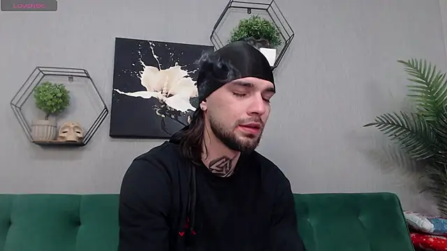 KaneHunter online show from March 10, 8:37 pm