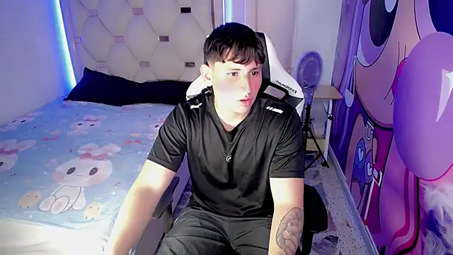 d moneyy  online show from November 27, 12:03 am