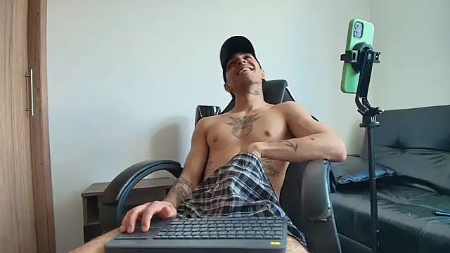 liorvante online show from April 12, 5:36 pm