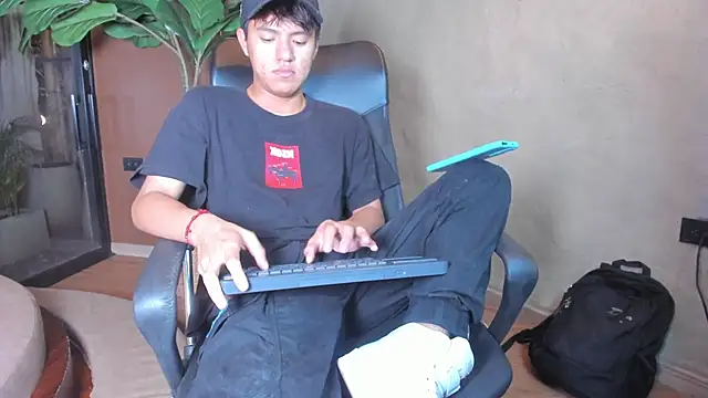 isaac grimm online show from February 2, 3:27 am