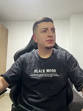 Liam jones10 online show from December 15, 5:15 am