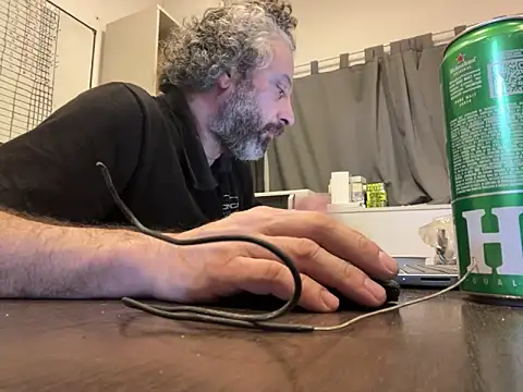 Petebulimia online show from June 5, 7:14 am