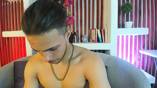 PatrickS25 online show from February 24, 4:13 am