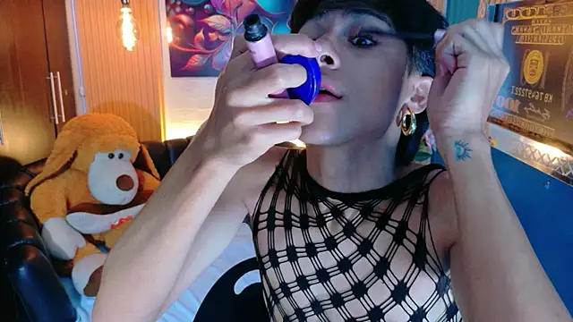 StormLuxX online show from April 12, 1:45 pm