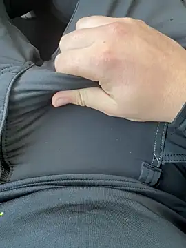 en93000 online show from December 4, 1:18 pm