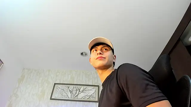 Lander Cruz online show from April 10, 8:05 pm