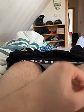 hannes256102 online show from March 21, 10:41 am