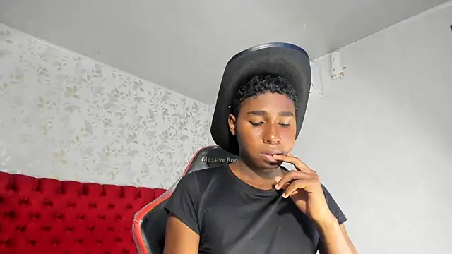 teylor lovee online show from February 5, 9:55 pm