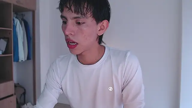 andrew courtzz online show from February 16, 7:34 pm