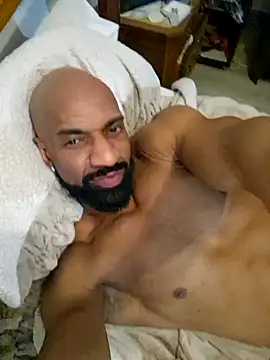 baddblake43 online show from February 15, 9:01 pm