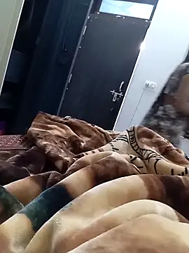 khushaboosexy online show from February 7, 11:17 am