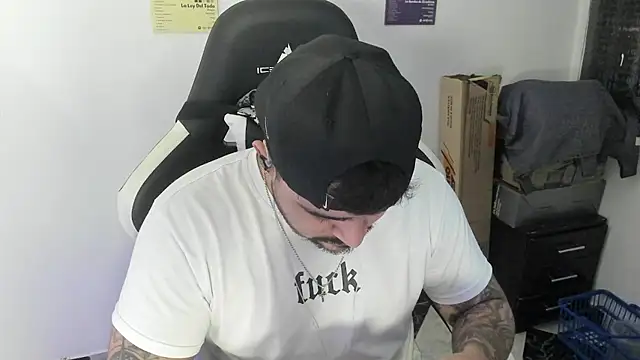 Kmilo 23 online show from January 12, 2:48 am