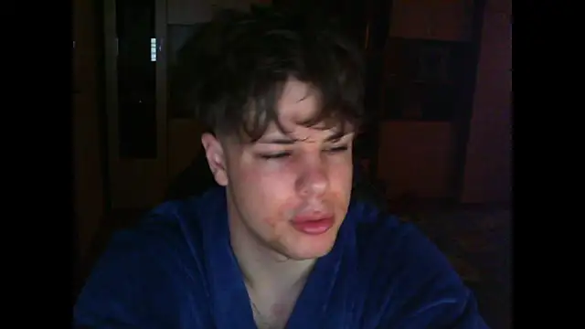 GymGuy0505 online show from April 7, 1:33 pm