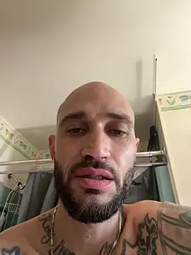 kingNQueen1211 online show from May 29, 2:38 pm