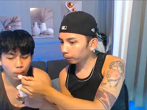 dylan hardfucker online show from March 10, 4:29 am