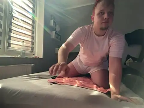 dust1n  online show from April 30, 8:21 am