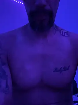 faces818 online show from April 19, 3:39 am