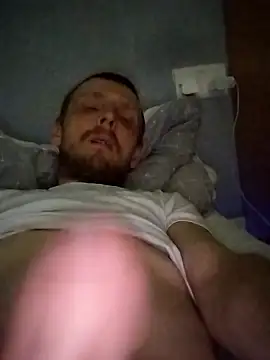 CrookedBunk3527 online show from January 18, 10:01 pm