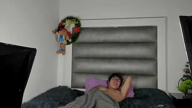 demionix js online show from December 16, 5:47 am