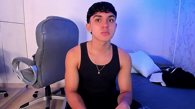  TaylorBlack online show from February 17, 11:42 am