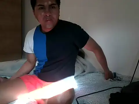 sweetpinoy2027 online show from March 6, 8:11 am