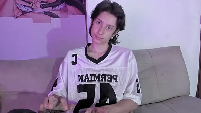 cirosky elchicopolla online show from March 25, 3:43 am