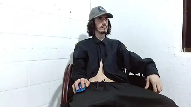 sk8-boy online show from June 18, 10:26 pm