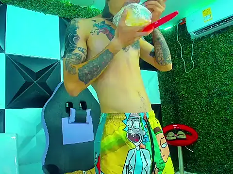 Boy tatto77 online show from June 8, 9:49 pm