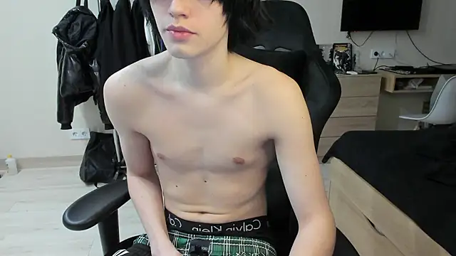 JohnGaliano online show from February 19, 4:42 am