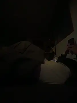 babycum04 online show from March 1, 4:17 pm