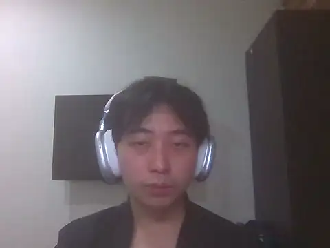 AJIJI1010 online show from December 22, 6:49 pm