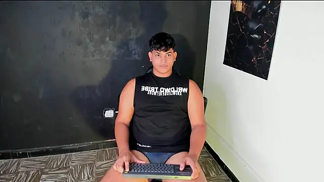 Nicole and thiago1 online show from March 1, 9:03 pm