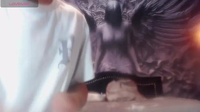 kinyer  online show from December 22, 8:17 pm