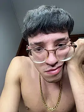 ArthurDavies  online show from February 27, 9:43 am