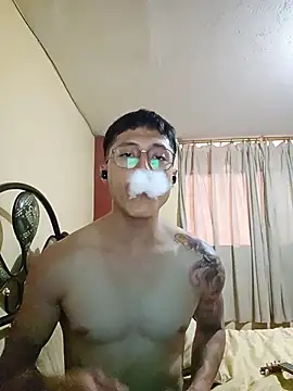 Xavlex0803 online show from April 6, 11:16 pm