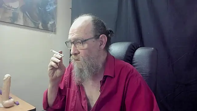 Uncle Hottie online show from April 5, 6:26 pm