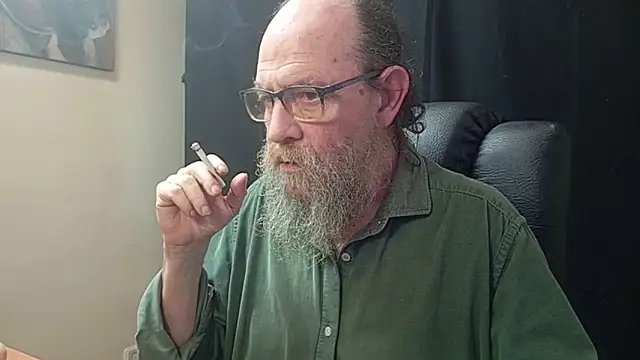 Uncle Hottie online show from April 8, 6:49 pm