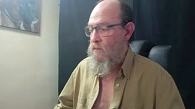 Uncle Hottie online show from April 7, 6:41 pm