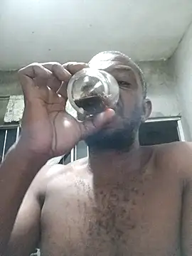 Negaomalinha1 online show from April 7, 8:14 am