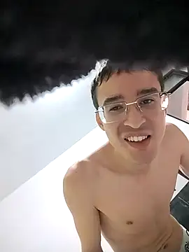 GuillerHorny online show from January 8, 4:34 pm