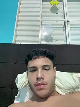 Wellington00  online show from March 18, 1:30 am