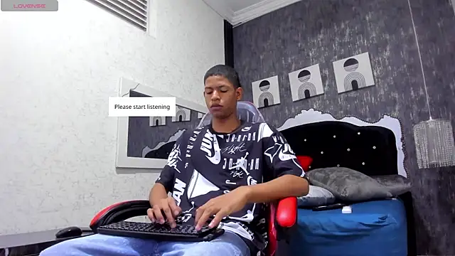  erick j online show from March 22, 8:47 pm