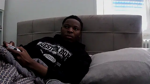 Bigchocco online show from March 30, 11:55 am